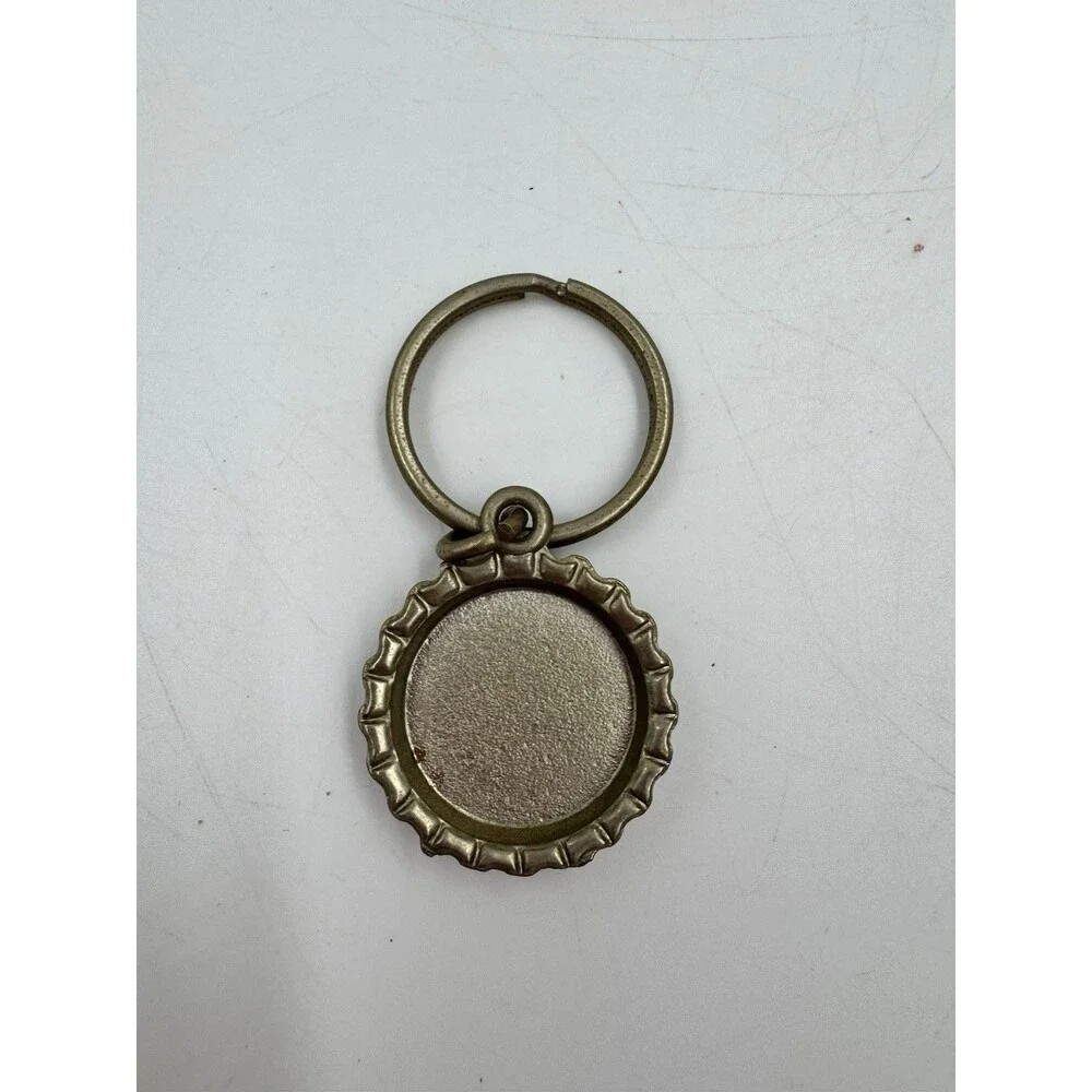 Vintage Metal Tennessee VOLS Bottle Top Design Keyring